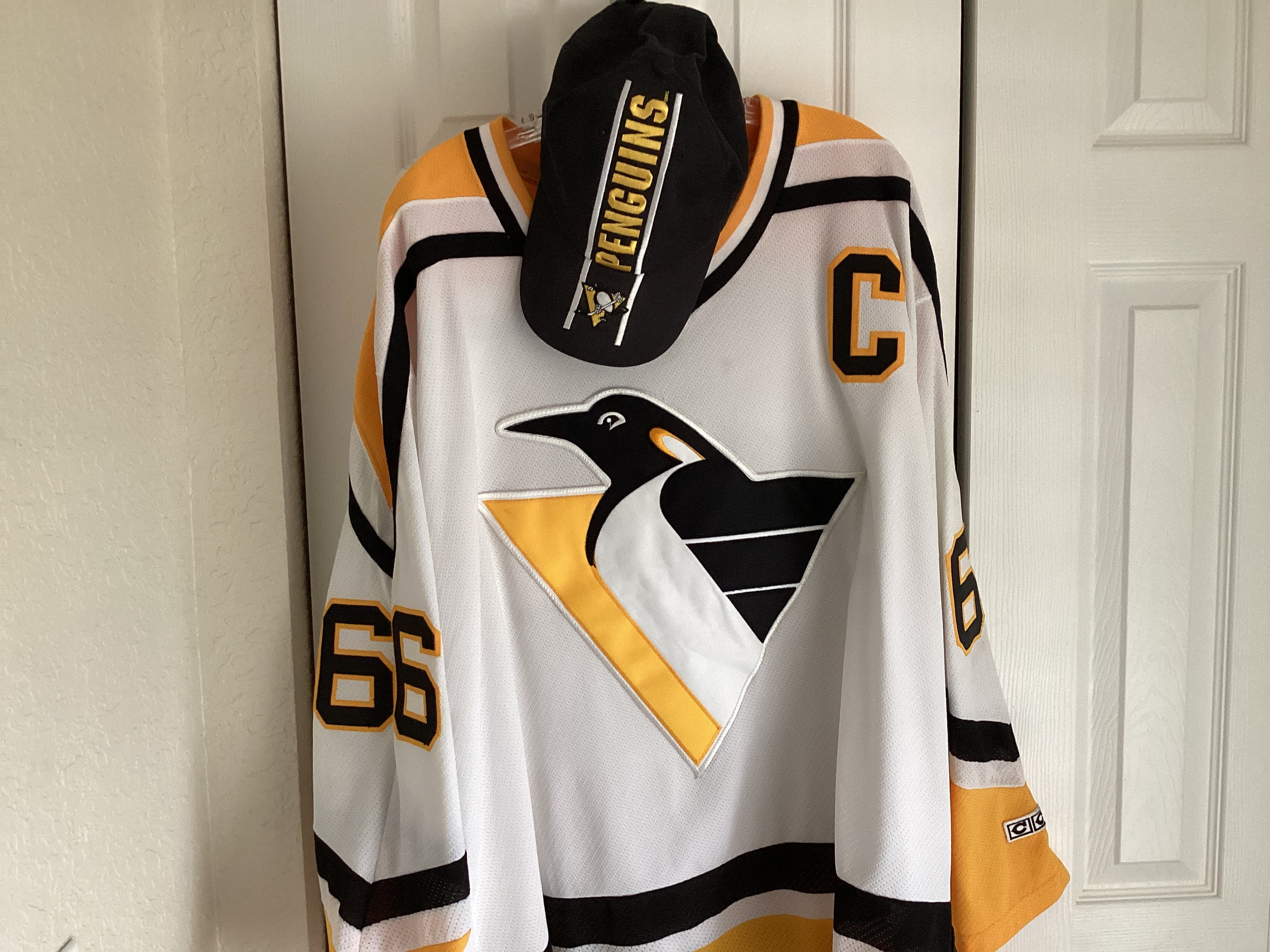 激レア 漕ぎ着け CCM NHL PENGUINS 68 JAGR Jersey