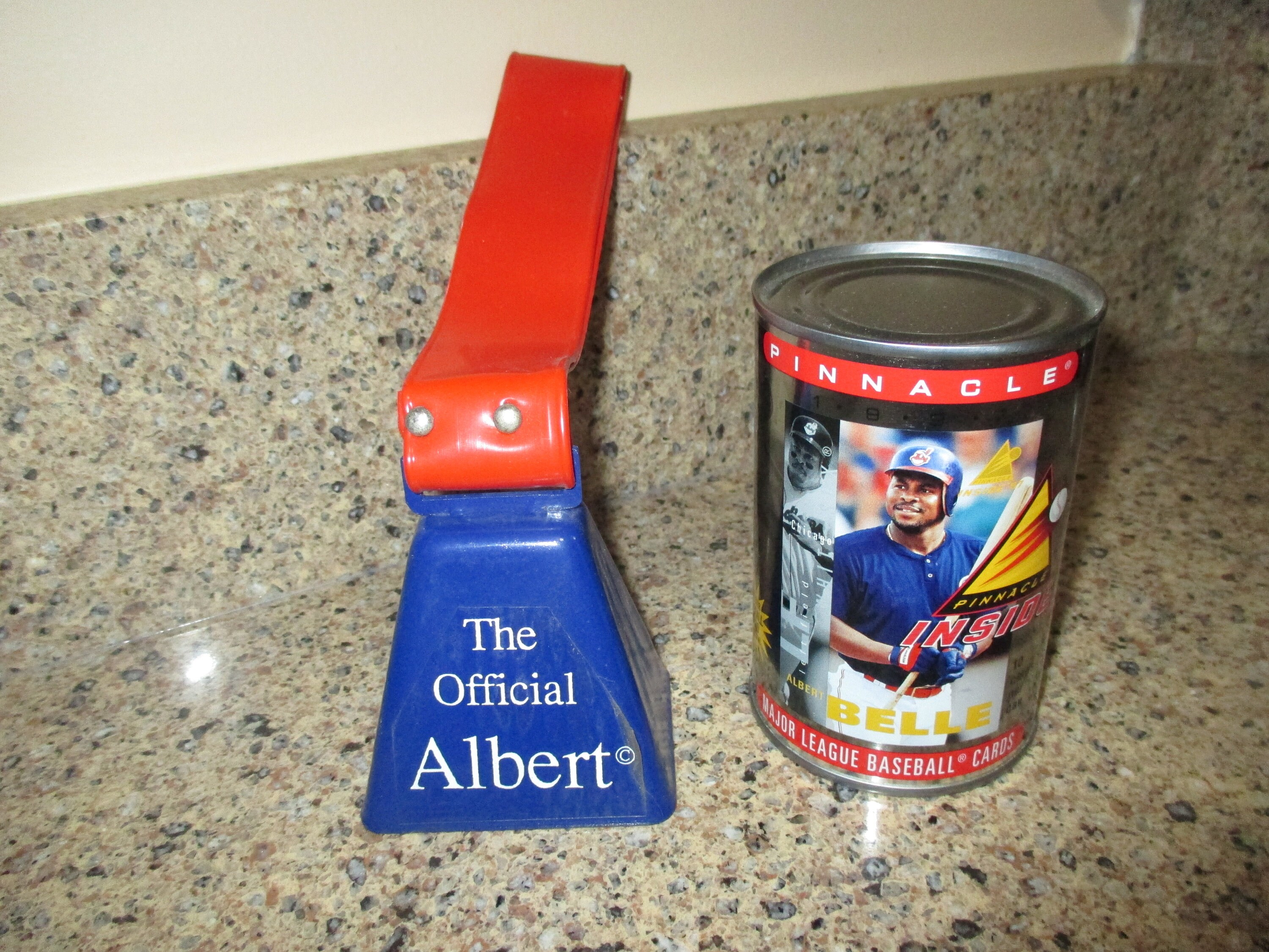 Albert Joey Belle - 22 MLB card lot - Cleveland Indians