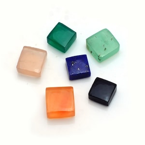 6 Stück 4x4mm-5x5mm quadratische Form, natürlicher Edelstein quadratisch Cabochonschliff Beide Seiten flach, schönes Design, Top handgefertigt poliert für die Schmuckherstellung
