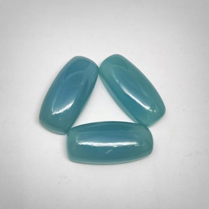 Mooie blauwe chalcedoon rechthoek kussen 25x12x6 MM gekalibreerde cabochons 3 stuks natuurlijke edelstenen, losse stenen groothandel partij AAA kwaliteit