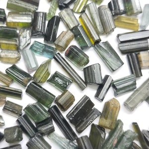 Natural Green Tourmaline Crystal Rough Grade Lustrous Gemstone Loose Undrilled Tourmaline Minerals | Gemstone Raw Tourmaline Sticks