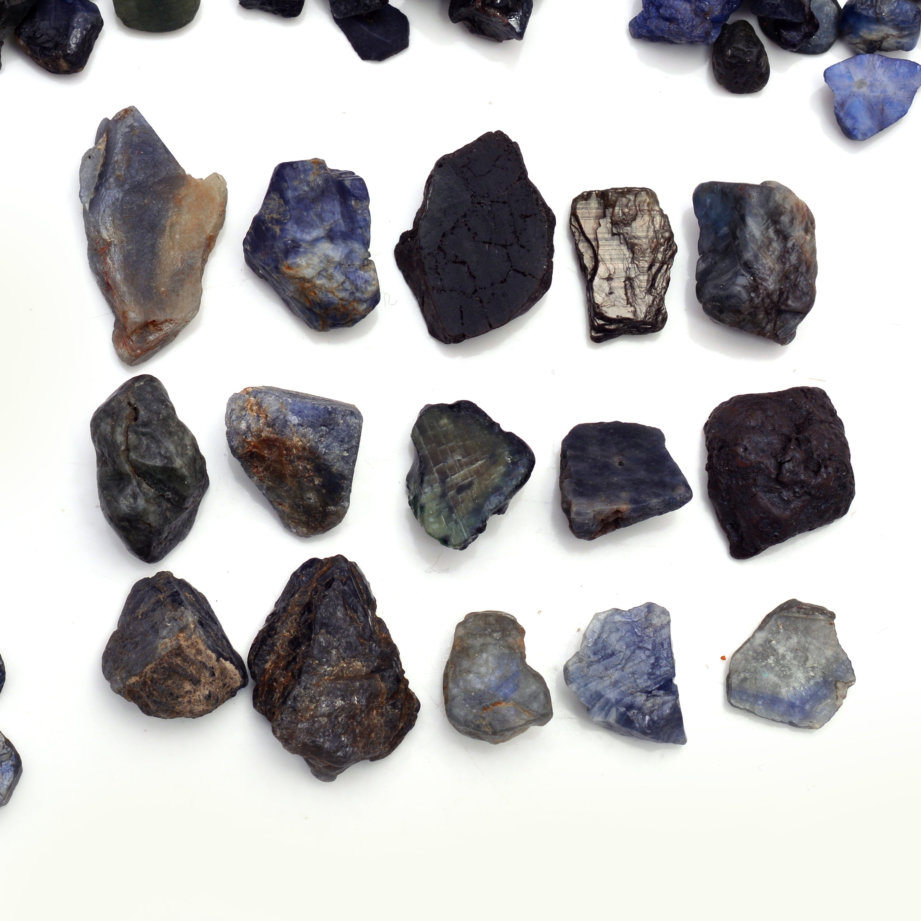 20 Pieces, 7-15mm 100% Natural Green and Blue Sapphire Raw 20 Pieces, 7-15mm 100% Natural Green and Blue Sapphire Raw