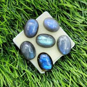 Cabochão oval de labradorita azul fogo 5 peças, pedra preciosa solta tamanho- 18 x 13 mm. Linda labradorita azul fogo para joias.!!
