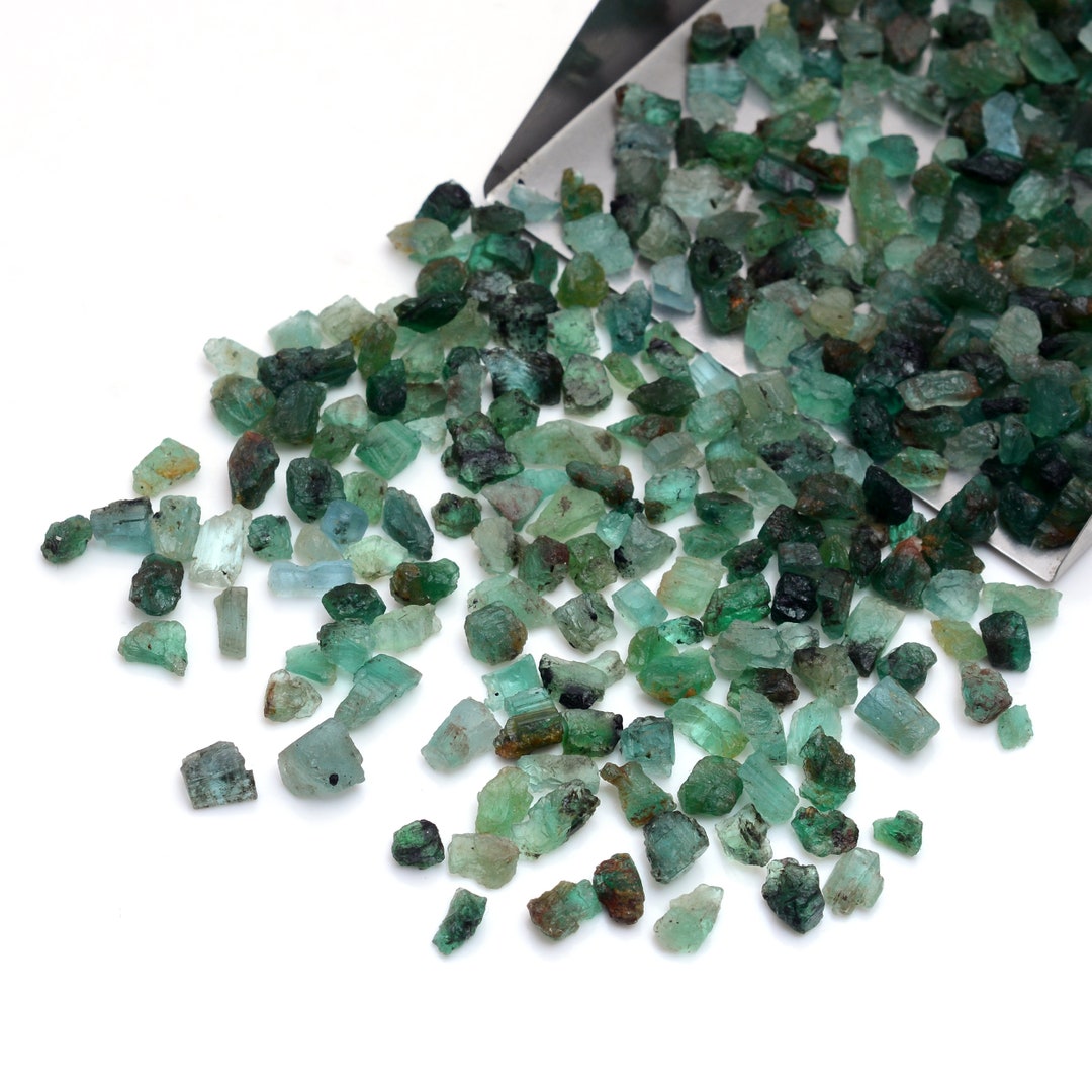 20 Pieces Green Emerald 35 MM Raw, Natural Emerald Raw Rough Gemstone