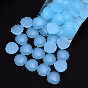 10 peças de vidro colorido Aqua 16 x 16 mm pedras soltas calibradas, cabochões polidos em formato de coração, pedra criada em laboratório, pedra artificial