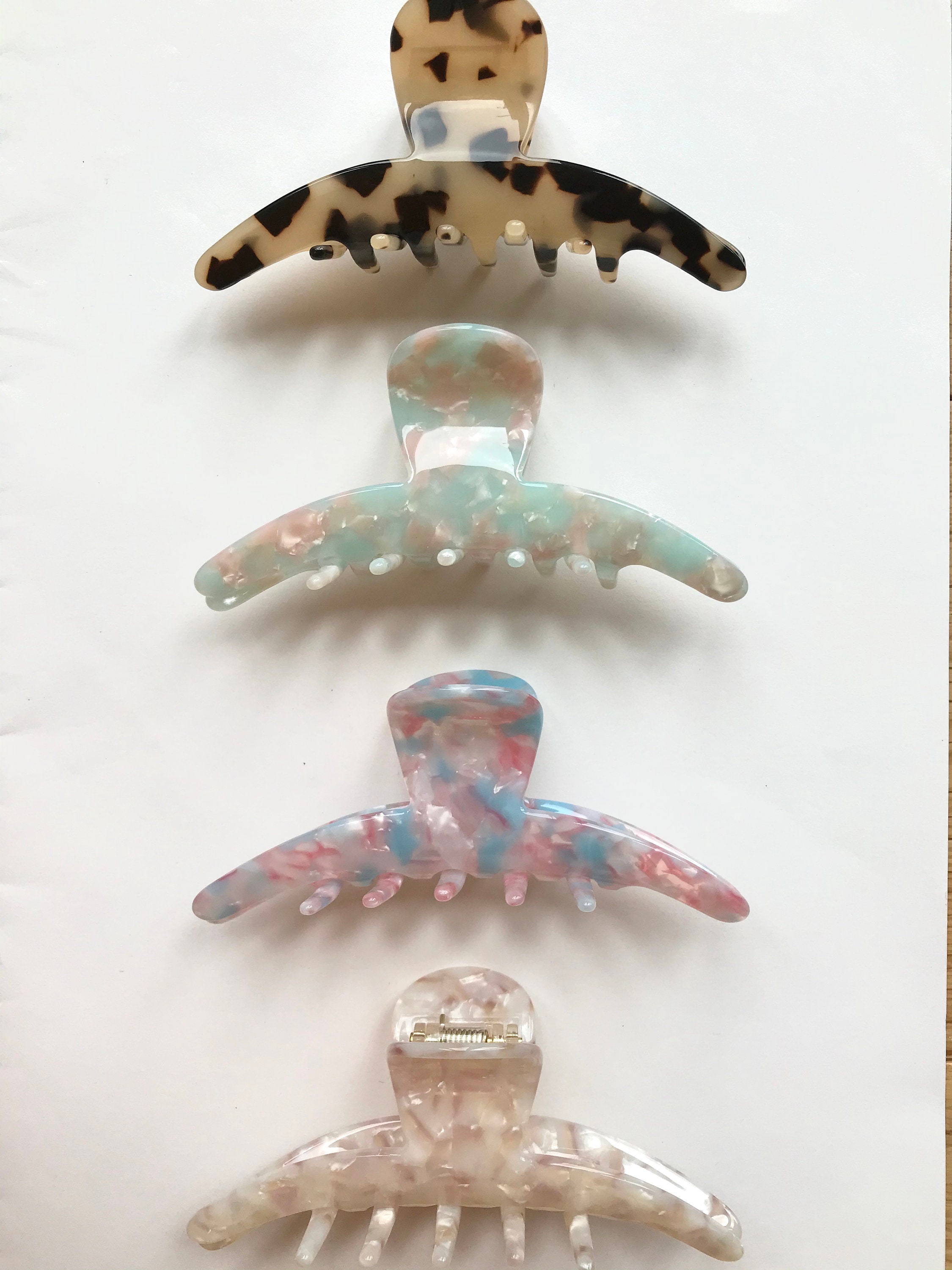Tamaño extra grande: garras 100 % acetato