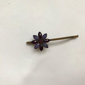 Fermaglio per capelli/forcina in stile vintage, lungo 8 cm, a forma di fiore con gemme acriliche immagine 3