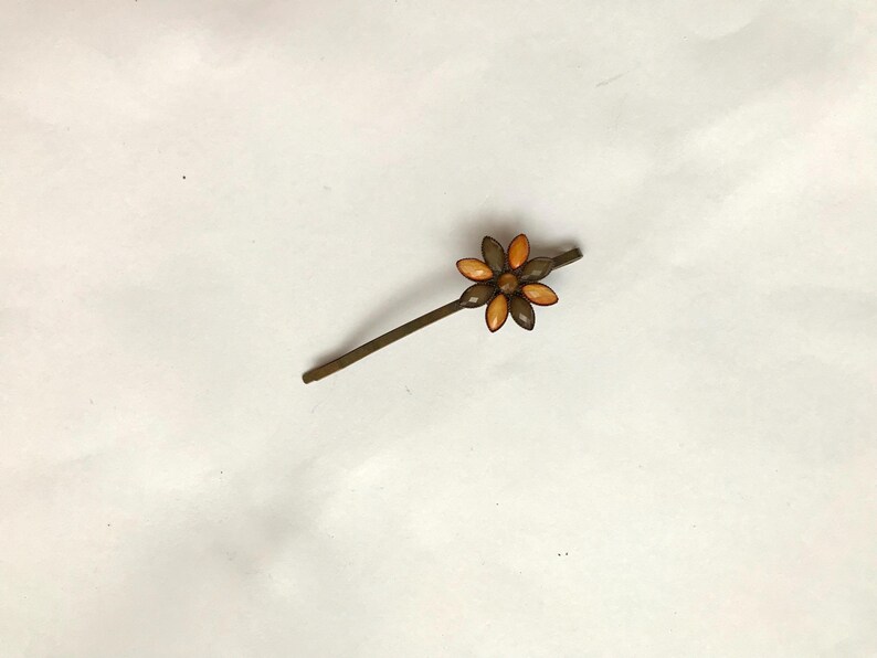 Fermaglio per capelli/forcina in stile vintage, lungo 8 cm, a forma di fiore con gemme acriliche peach /chocolate