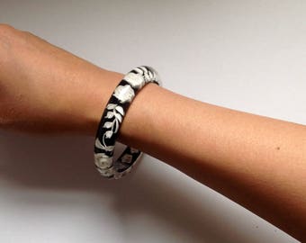 VINTAGE Style —flower Resin Engraved Bangle Bracelet - More