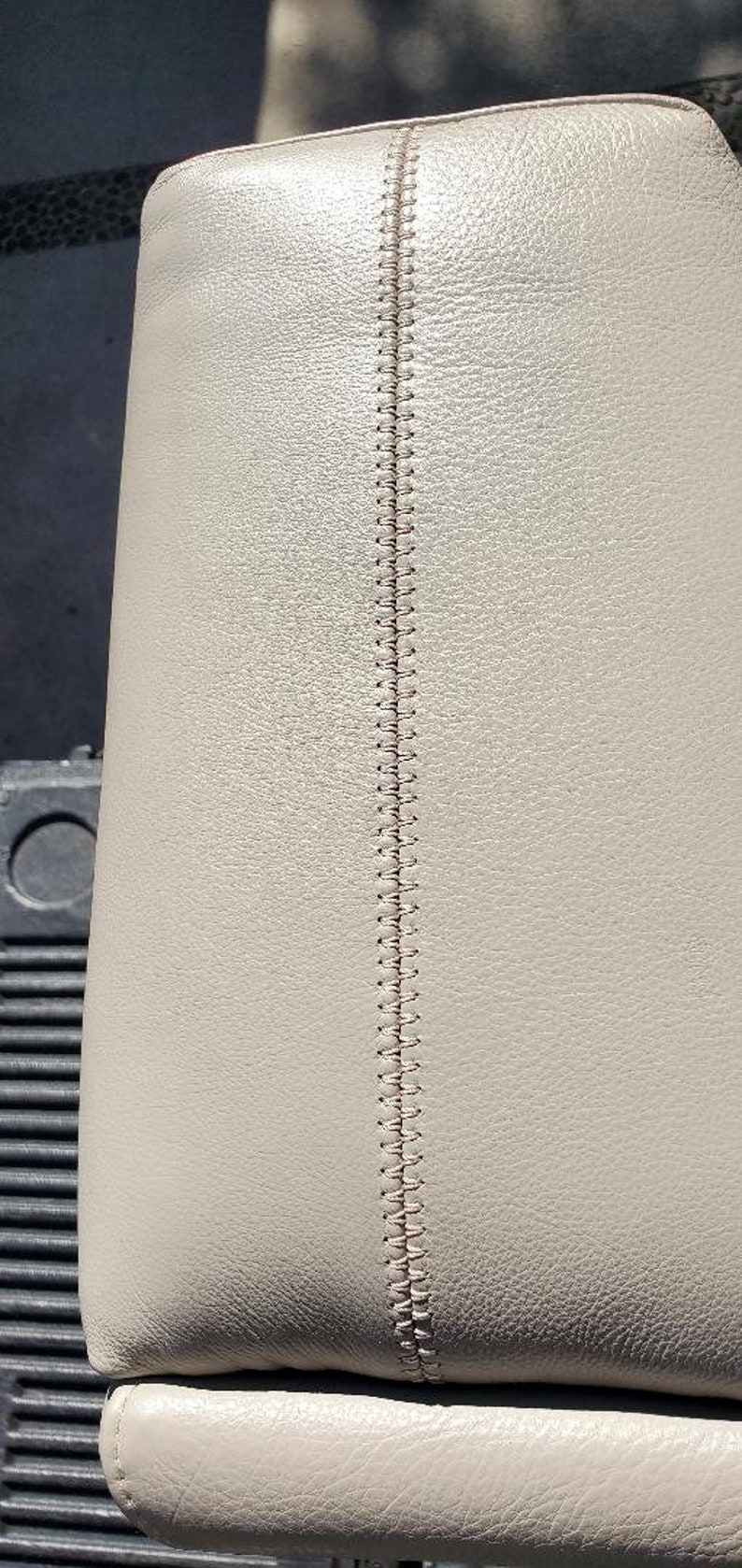 NATUZZI LEATHER Sofa TEMPO Leather Sofa by Natuzzi Italia Made in Italy