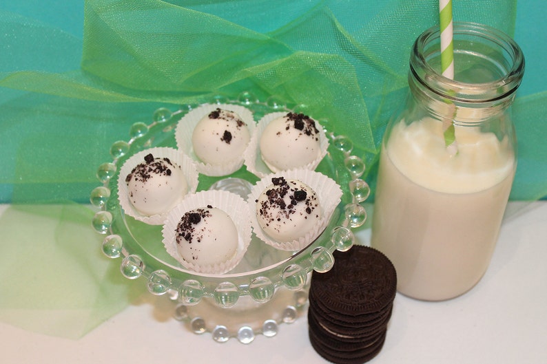 Oreo Chocolate Covered Truffles Oreo Cake Bites World Famous image 3