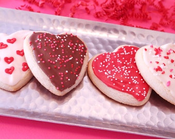 Valentine Heart Sugar Cookies – 1 Dozen – Cookies Come Packaged as a Valentine’s Gift