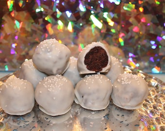Snowball White Chocolate Covered Brownie Bites – 1 Dozen