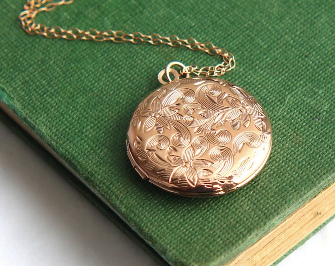 Locket Necklace, Locket Pendant, Gold Locket Necklace, Gold Flower Locket Necklace, Photo Locket