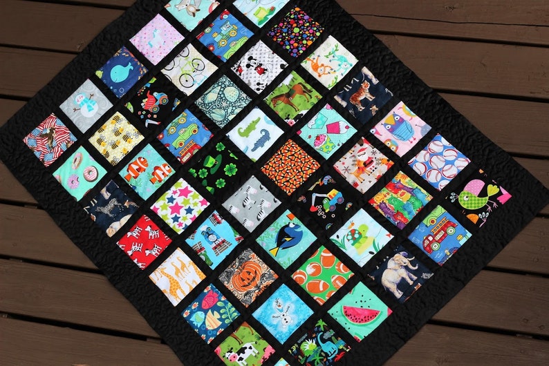 I Spy Quilt Tummy Time Quilt Children/'s Blanket
