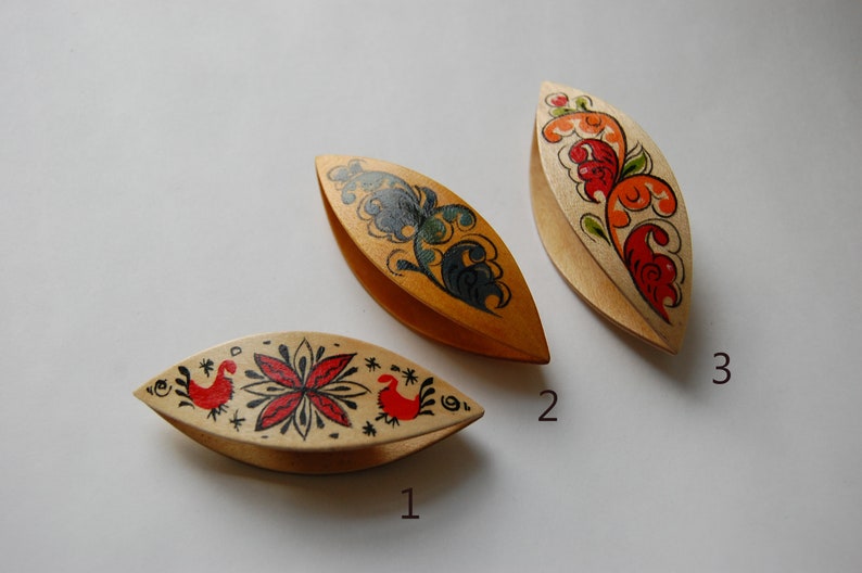 Wooden Hand Painted Tatting Shuttle Made in Maple