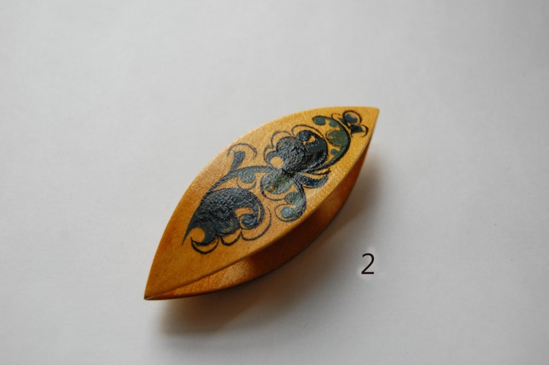 Wooden Hand Painted Tatting Shuttle Made in Maple
