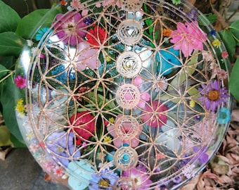 CRYSTAL CHARGING GRID, Floral Altar Board, Sacred Geometry Chakras, Reiki Healing, Eco Resin & Dried Flowers, Copper Detailed Carvings