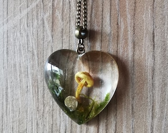 HEART MUSHROOM PENDANT, Custom Thong/Chain Necklace Bronze Or Silver, Real Moss & Mushrooms, Eco Friendly Resin, Gift For Nature Lover