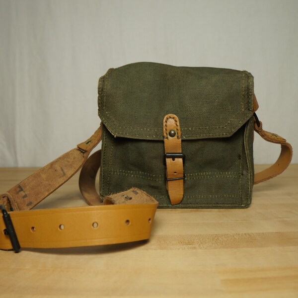 French Canvas Magazine Shoulder Bag