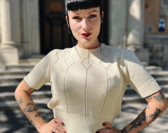 The &quot;Frances&quot; Short Sleeve Pullover Jumper in Cream, Classic 1940s & 50s Vintage Style