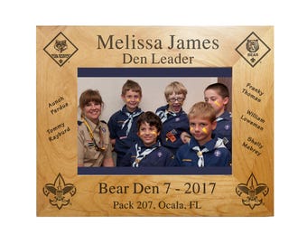 Cub Scout Leader Plaque Frame - Bear Den with Rank Insignia and Scout Names - 4X6, 5X7, or 8X10 Laser Engraved Alder - Officially Licensed