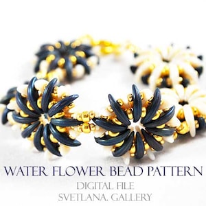 Puede incluir: Un brazalete de cuentas con un diseño de flor de agua. El brazalete está hecho con cuentas blancas, azules y doradas. El brazalete se llama "Water Flower Bead Pattern" y es un archivo digital de Svetlana Gallery.