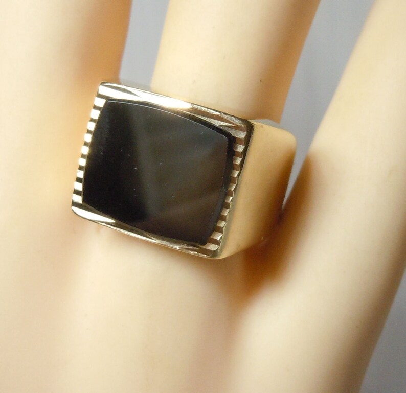 8K Gold ring ART DECO with onyx round 1930