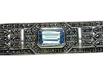 Gorgeous silver ART DECO aquamarine brooch