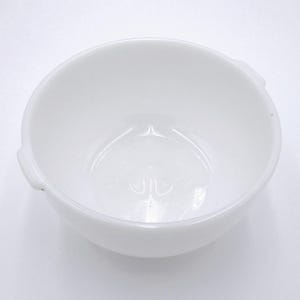 Mid-century Große Milchglas Rührschüssel mit Griffen