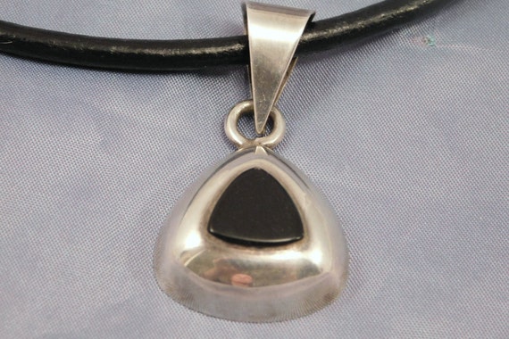 Vintage Onyx Mexico Silver 925 Pendant Triangle N… - image 1