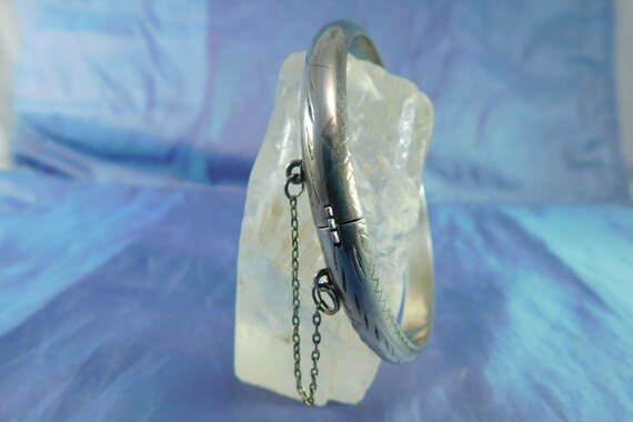 Vintage Sterling Silver Chased Bangle Graceful Et… - image 5