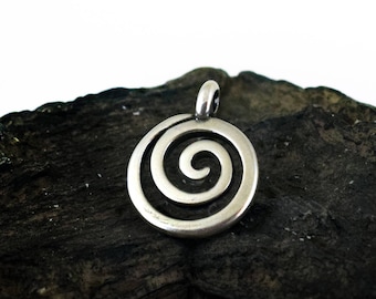 Circle of life Pendant, 22x18mm Spiral Pendant Charm, Swirl Ethnic Tribal Charms, Antique Silver finish, Metal Casting, 2 pieces