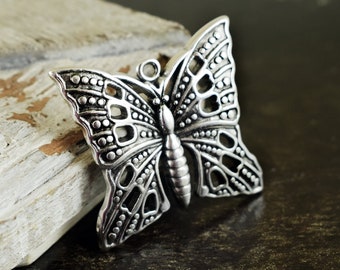 Butterfly pendant, Antique Silver Large pendant, 37mm Butterfly, Silver Plated Butterfly Necklace Pendant, Animal Pendant, 1 piece