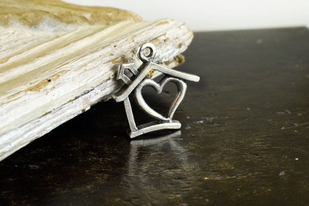 CharmSStory Silver Plated Family Heart Love House Beads For Charm Bracelets