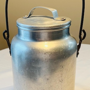 Vintage Mirro Aluminum Milk Creamer Can Jug Retro Farmhouse Kitchen Decoration