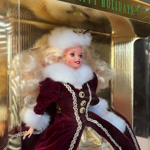 Mattel 1996 Happy Holidays Barbie Doll - Special Edition