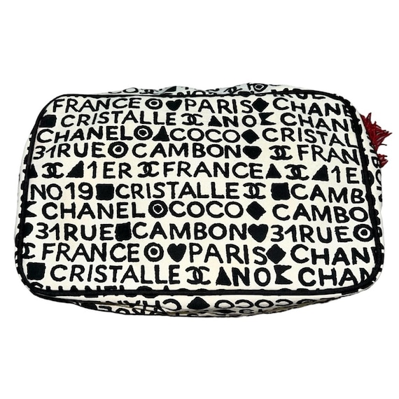VTG Chanel Coco Cristalle Black & White Logo Zip Makeup Cosmetic