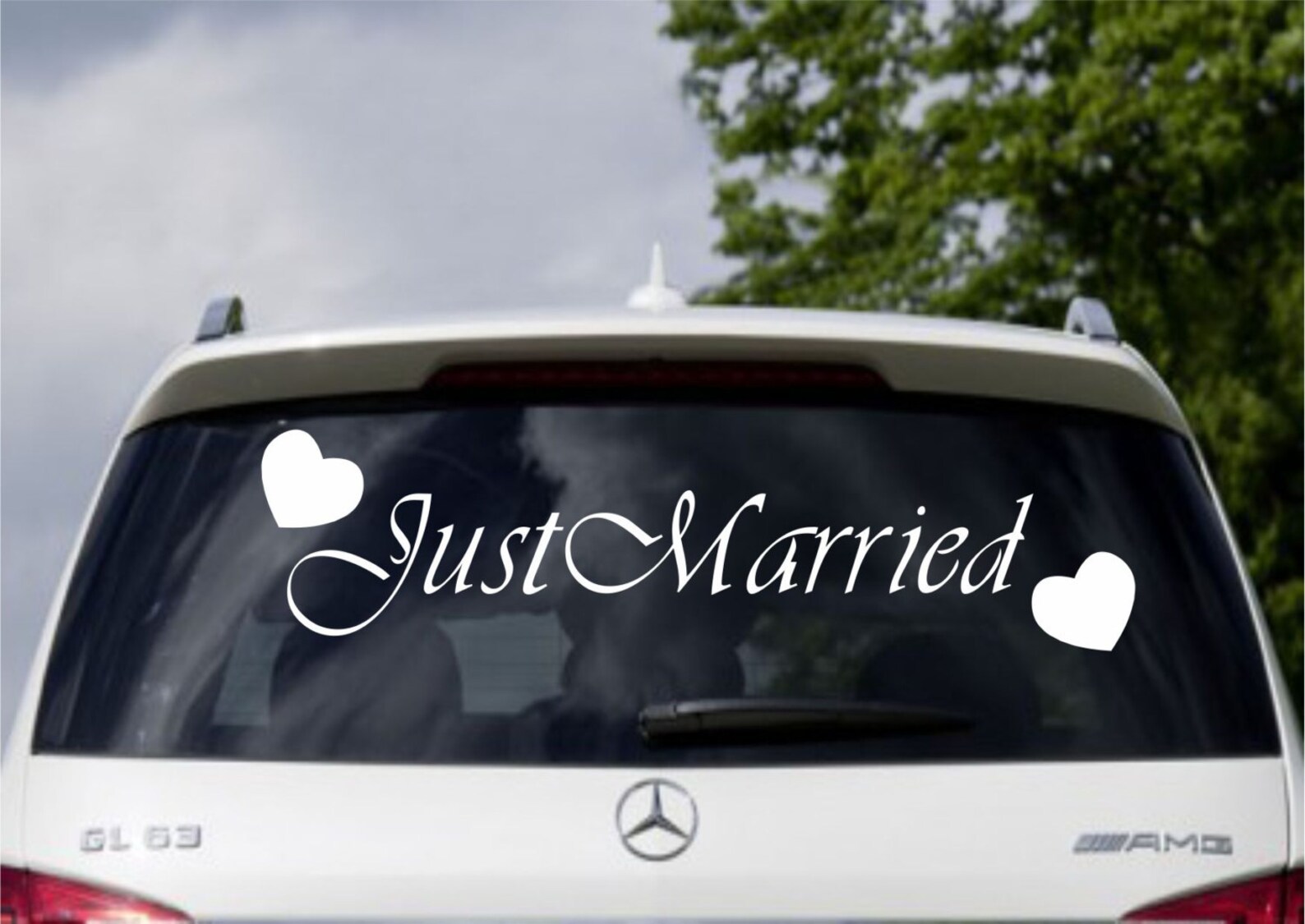 Машина just married