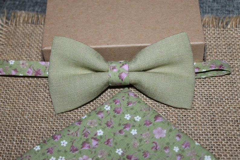 Custom Mens Brown Floral Bow Tie//Handkerchief Handmade Pre-tied Adjustable