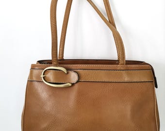 Timeless Vintage Leather Handbag, Authentic 80s Leather Shoulder Bag – Warm Tobacco Hue