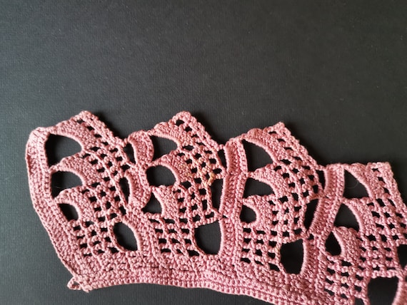 Vintage Handmade Crochet Collar, Pink Cotton Neck… - image 4