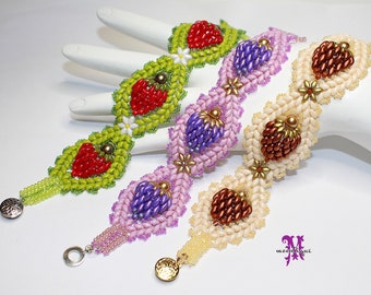 Run Away Berries Bracelet Tutorial