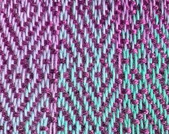 Feline Motif Diamond Twill Weaving Pattern, 4-Shaft Loom PDF eBook