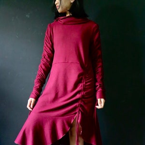 Abito invernale, abito in maglia, abito lungo caldo invernale, abito lungo, abito con cappuccio, abbigliamento taglie forti, abito con cappuccio, boho