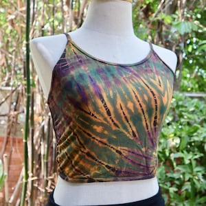 Odzież festiwalowa damska, top z odkrytymi plecami i nadrukiem tie-dye, top do jogi, top z elastanu, biustonosz braletka z odkrytymi plecami w stylu boho hippie tie-dye, ręcznie robiony, festiwalowy