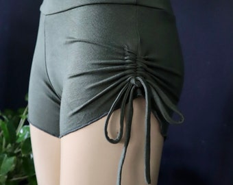 Pleated Tie-Dye Yoga Shorts: Athletic Festival Clothing