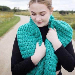 Crochet Pattern, Chunky Oversized Unisex Scarf, Easy Scarf Pattern, Customizable Crochet Scarf Pattern, Unisex Crochet Scarf Pattern