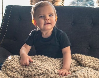 KNIT PATTERN - Chunky Knit Blanket Throw - Soft and Squishy Crib Texture Blanket - Customizable Knit Pattern - Chunky Knit Throw