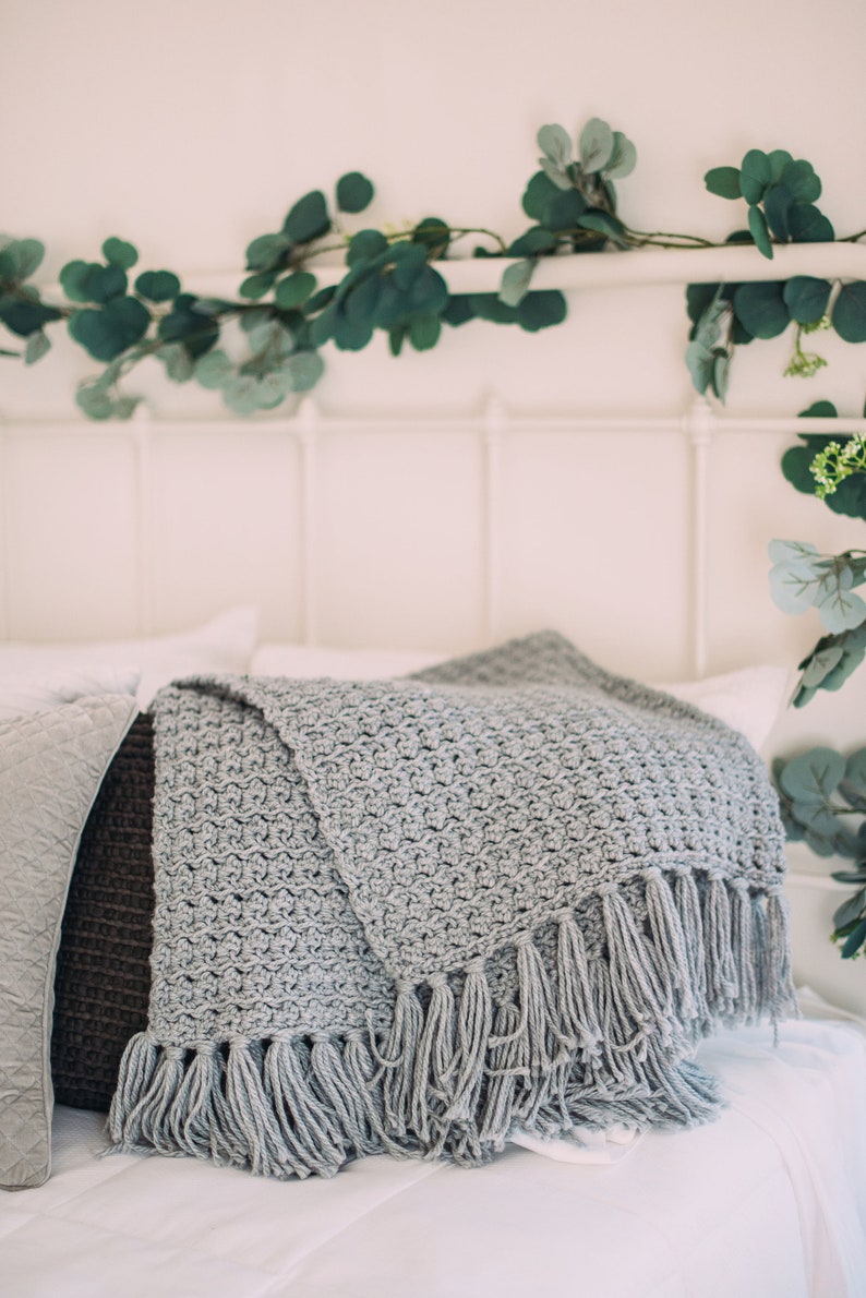 Crochet Pattern//Chunky Crochet Throw Blanket Chunky Crochet Blanket Chunky Afghan Farmhouse Decor Beginners Pattern image 6